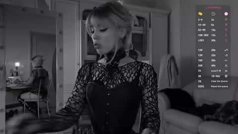 Miss Nelly online show from 04/28/26, 03:06