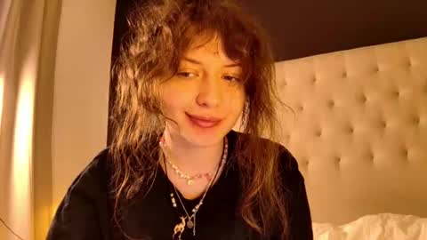 luna online show from 06/18/26, 09:25