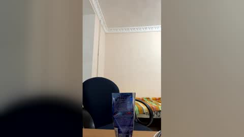 Snapshot of sun_sparkle chatting on 02/12/26, 06:03 Olivia online show from 02/12/26, 06:03