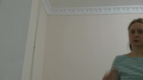 Snapshot of sun_sparkle chatting on 02/24/26, 07:34 Olivia online show from 02/24/26, 07:34