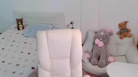 Lucis online show from 12/14/25, 07:25