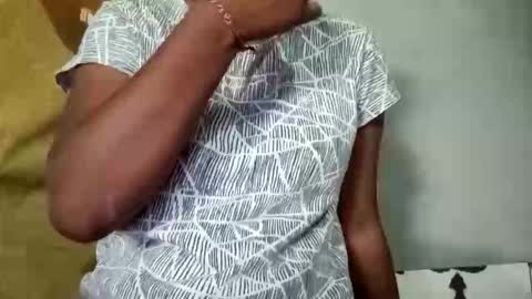 Snapshot of sunali_jain03 chatting on 04/14/26, 02:39 sunali_jain03 online show from 04/14/26, 02:39