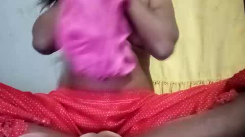 Snapshot of sunali_jain03 chatting on 04/25/26, 09:45 sunali_jain03 online show from 04/25/26, 09:45