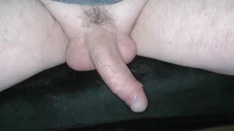 Snapshot of sundicksun chatting on 12/17/24, 01:49 s online show from 12/17/24, 01:49