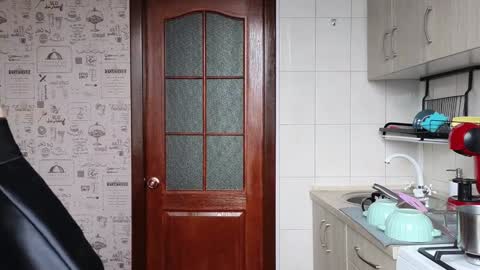 Tina. Im topless model  online show from 12/16/24, 08:52