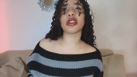 Aillyn Perez online show from 01/06/26, 08:45