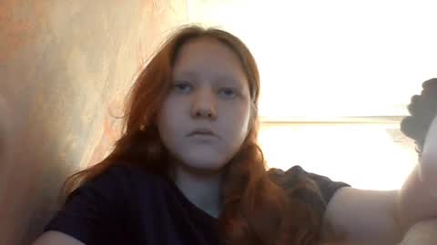 Snapshot of sungpiggott chatting on 06/15/26, 03:25 sungpiggott online show from 06/15/26, 03:25