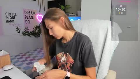 Sofia online show from 09/25/25, 11:25