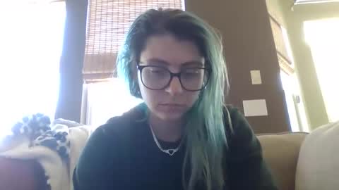 Sunni Daes online show from 05/01/26, 07:07