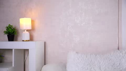 Snapshot of sunnmoonn chatting on 06/20/26, 02:42 Lily online show from 06/20/26, 02:42