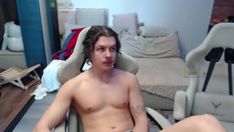 Snapshot of sunny1girl chatting on 03/27/26, 07:58 Alice and Sergey online show from 03/27/26, 07:58