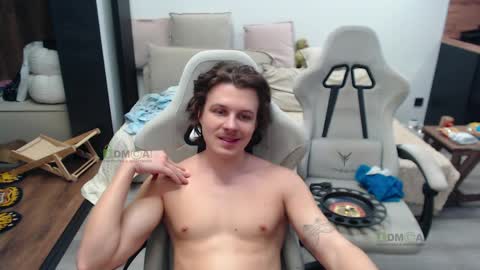 Snapshot of sunny1girl chatting on 03/28/26, 08:36 Alice and Sergey online show from 03/28/26, 08:36