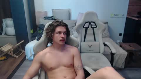 Snapshot of sunny1girl chatting on 04/11/26, 02:21 Alice and Sergey online show from 04/11/26, 02:21