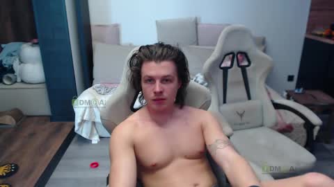 Snapshot of sunny1girl chatting on 05/07/26, 08:31 Alice and Sergey online show from 05/07/26, 08:31