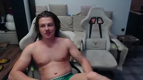 Snapshot of sunny1girl chatting on 06/11/26, 07:12 Alice and Sergey online show from 06/11/26, 07:12
