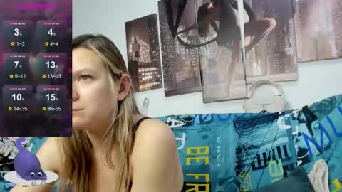 Snapshot of sunny__sammy chatting on 10/19/25, 01:17 Sammy online show from 10/19/25, 01:17