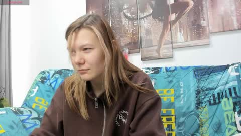 Snapshot of sunny__sammy chatting on 04/22/26, 02:58 Sammy online show from 04/22/26, 02:58