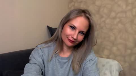 Naomi online show from 12/11/24, 05:04