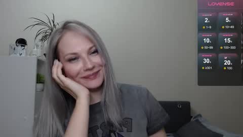 Naomi online show from 12/16/24, 10:13