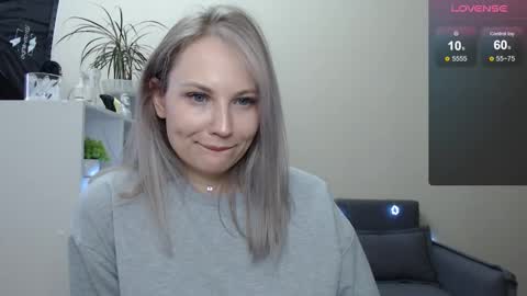 Naomi online show from 12/18/24, 08:42