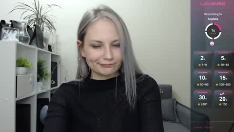 Naomi online show from 12/22/24, 10:15