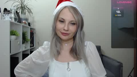 Naomi online show from 12/24/24, 10:28