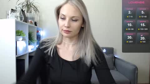 Naomi online show from 12/25/24, 11:10