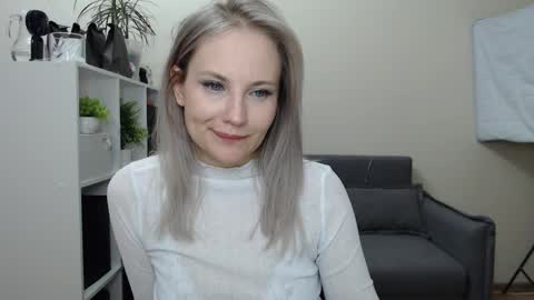 Naomi online show from 12/31/24, 06:05