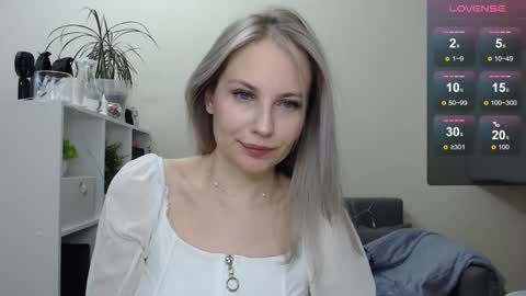 Naomi online show from 01/08/25, 05:48