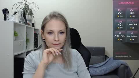 Naomi online show from 01/12/25, 06:16