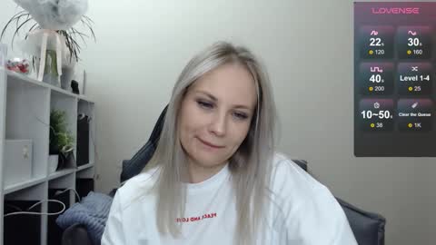 Naomi online show from 02/18/25, 04:05