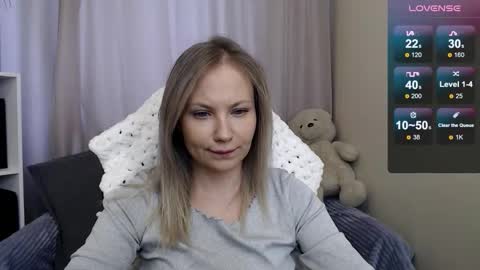 Snapshot of sunny_bunny6 chatting on 02/08/26, 06:39 Naomi online show from 02/08/26, 06:39