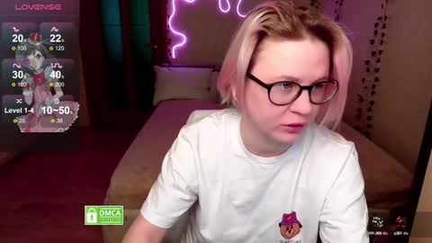 Snapshot of sunny_mood chatting on 02/26/25, 07:09 sunny mood online show from 02/26/25, 07:09