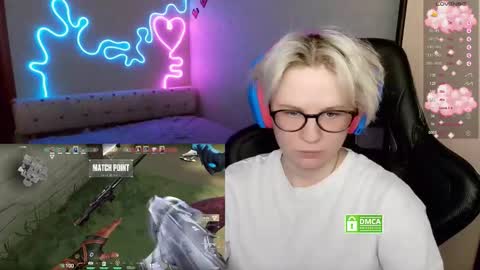 Snapshot of sunny_mood chatting on 11/06/25, 09:15 sunny mood online show from 11/06/25, 09:15