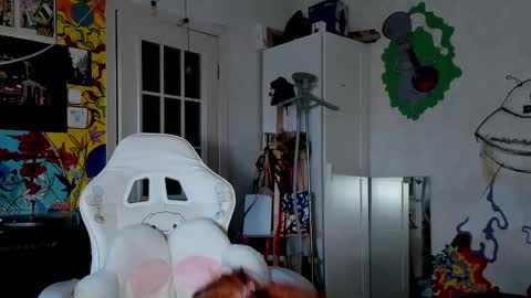 Sunny online show from 09/19/25, 03:45