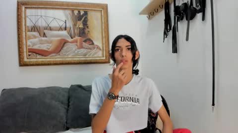 Sunny online show from 12/20/25, 02:07