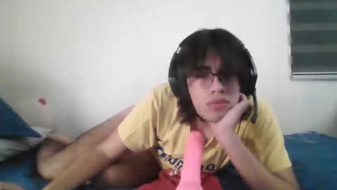 Snapshot of sunny_pebble chatting on 01/06/26, 04:27 sunny_pebble online show from 01/06/26, 04:27