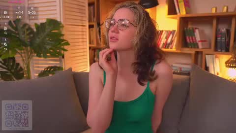 Snapshot of sunny_teaze chatting on 07/10/26, 11:35 Sunny online show from 07/10/26, 11:35