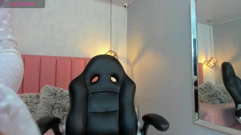  S U N N Y online show from 10/02/25, 12:34