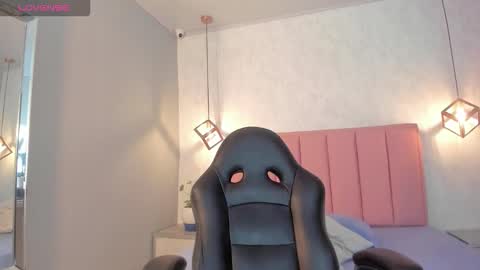  S U N N Y online show from 11/05/25, 12:27