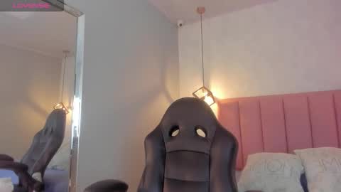  S U N N Y online show from 01/13/26, 12:43