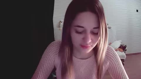 Snapshot of sunnygirlnicole chatting on 03/01/25, 06:21 SunnyGirlNicole online show from 03/01/25, 06:21