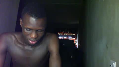 Sunnyblack2 online show from 12/15/25, 09:02