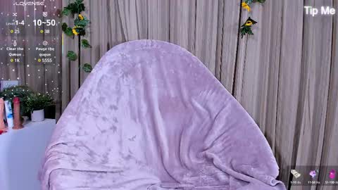 Snapshot of sunnypage chatting on 02/24/25, 09:31      online show from 02/24/25, 09:31