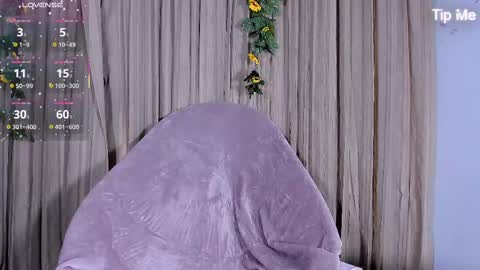 Snapshot of sunnypage chatting on 02/25/25, 05:58      online show from 02/25/25, 05:58