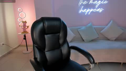 Sunny Rivers online show from 10/05/25, 05:33