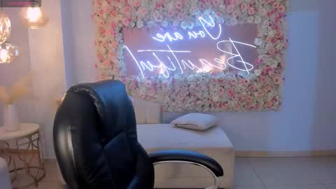 Sunny Rivers online show from 12/18/25, 11:27