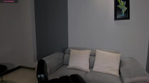 Snapshot of sunnyrivers_ chatting on 04/19/26, 11:42 Sunny Rivers online show from 04/19/26, 11:42