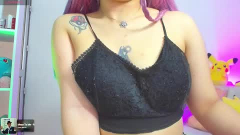 Snapshot of sunofureku_melody chatting on 10/03/25, 12:24 RAVENCLAU GIRL online show from 10/03/25, 12:24