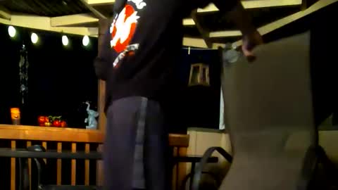 Snapshot of suns0ut_buns0ut chatting on 10/18/25, 01:45 suns0ut_buns0ut online show from 10/18/25, 01:45